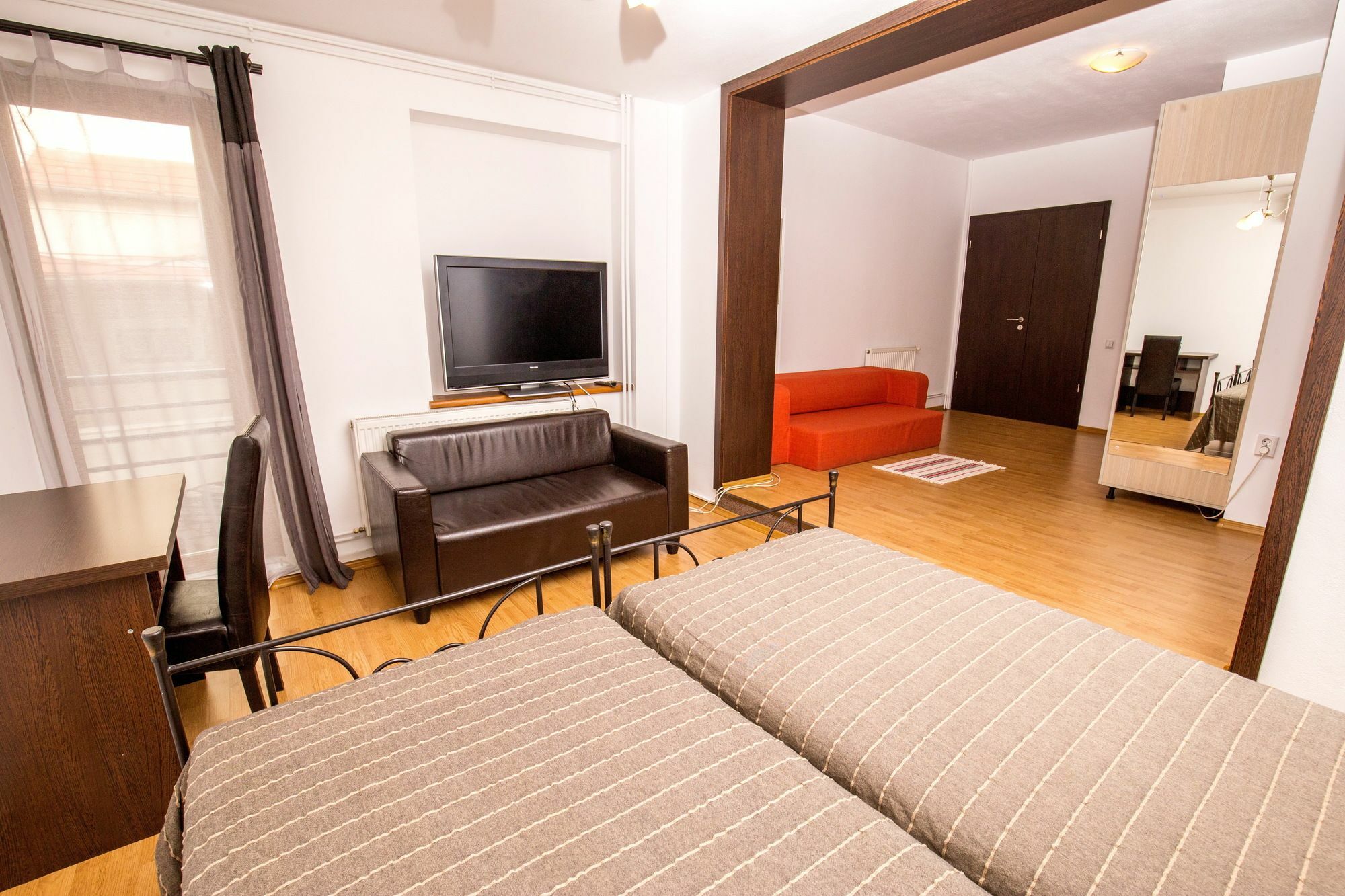 Vatra Accommodation Бухарест Экстерьер фото