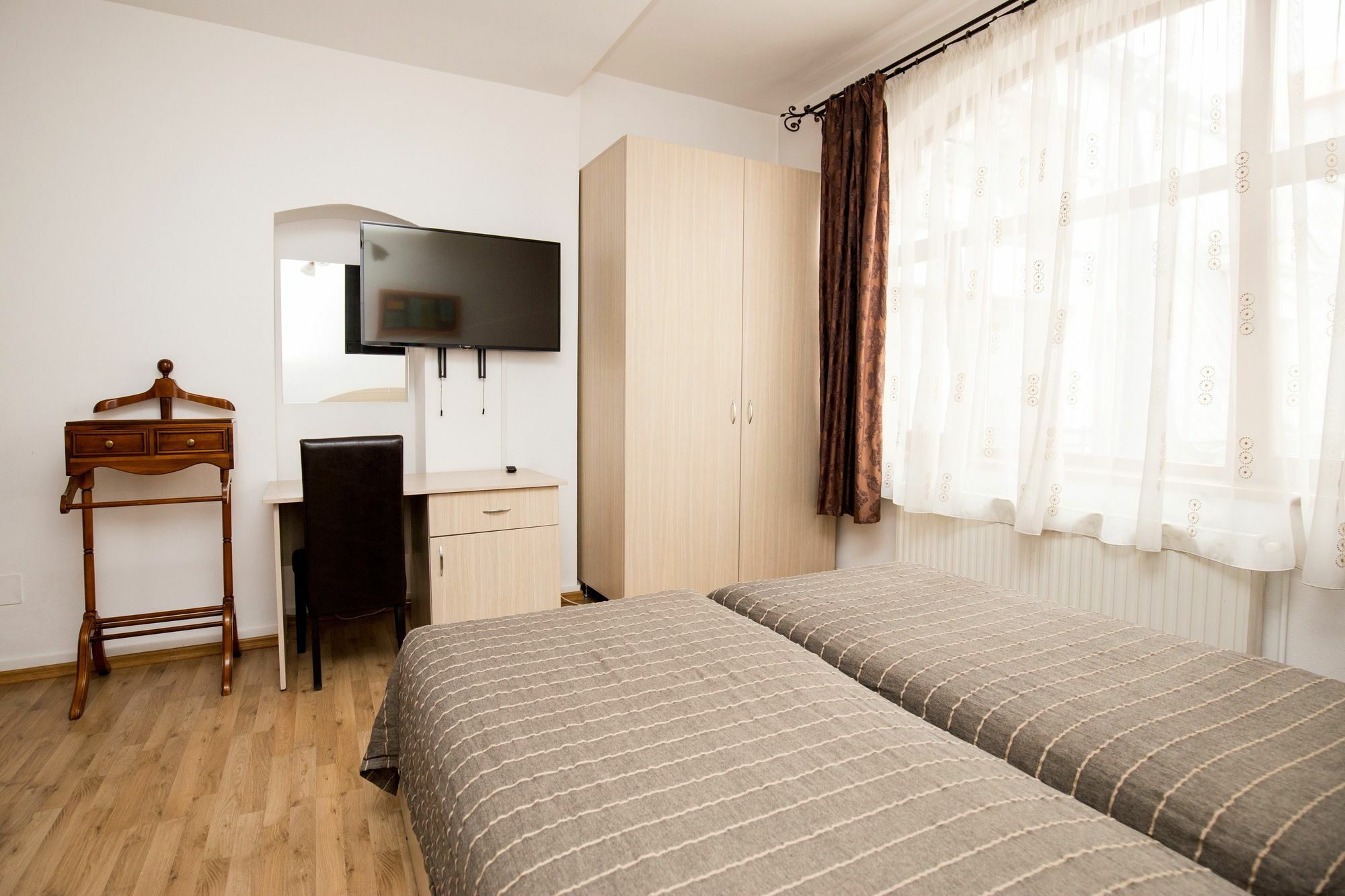 Vatra Accommodation Бухарест Экстерьер фото