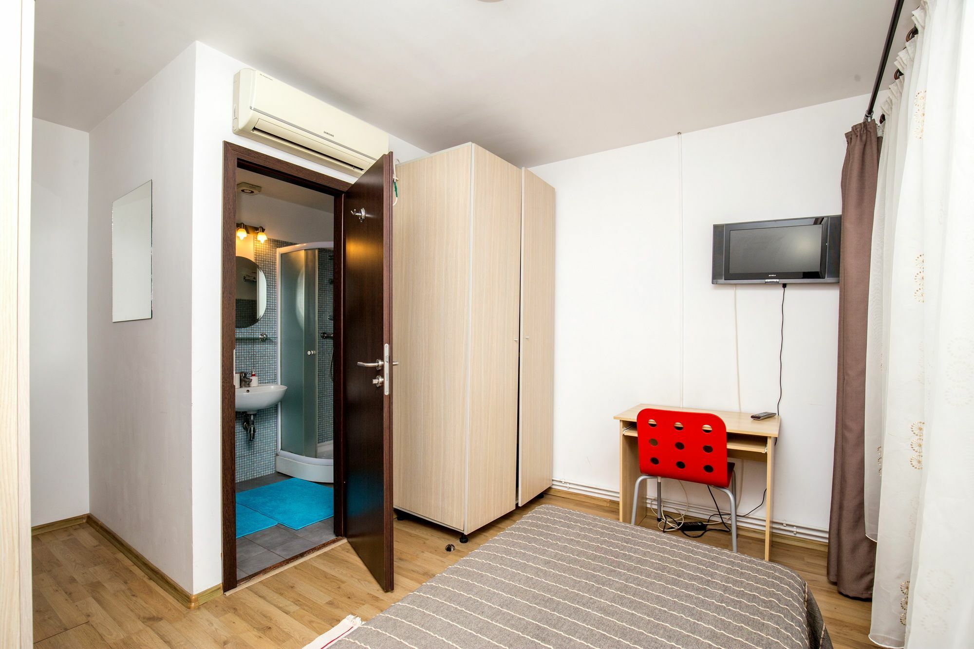 Vatra Accommodation Бухарест Экстерьер фото