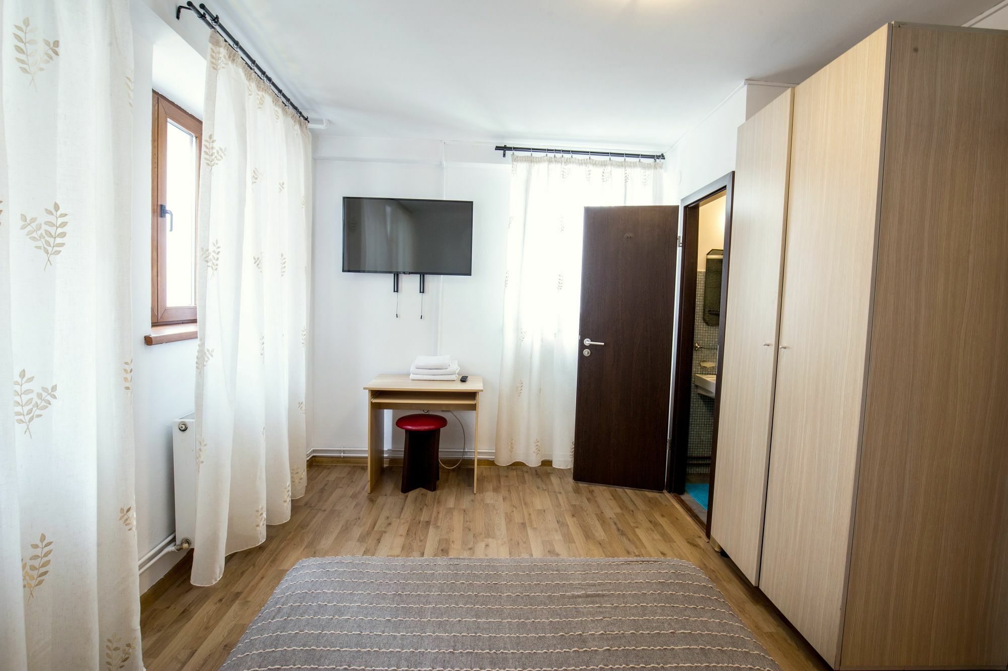 Vatra Accommodation Бухарест Экстерьер фото